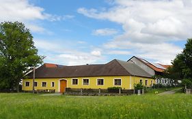 Biohof Weissensteiner